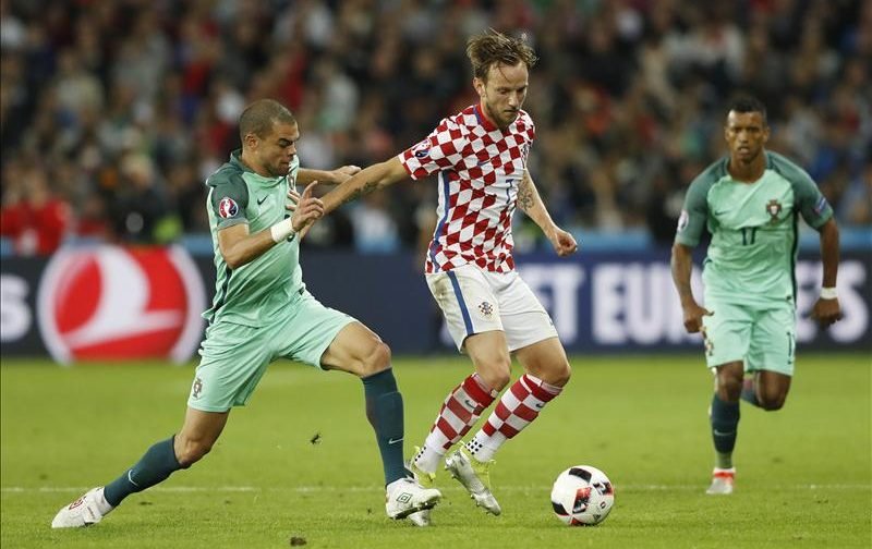Croatian star responds to speculation about his future as Arsenal circle