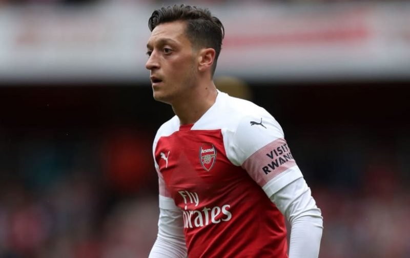 ‘Tired of this fraud’ – Loads of Arsenal fans react as Mesut Ozil looks set to stay