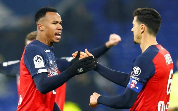Image for Arsenal trail Chelsea in race to sign Lille defender