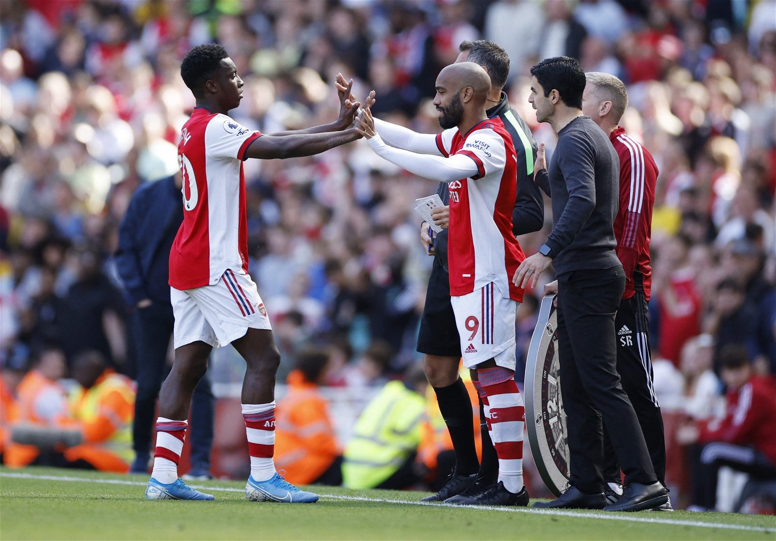 Arsenal: Charles Watts gives update on the future of three players